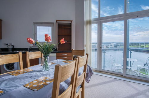 Photo 24 - The Penthouse - 3 Bedroom Apartment - Llanelli