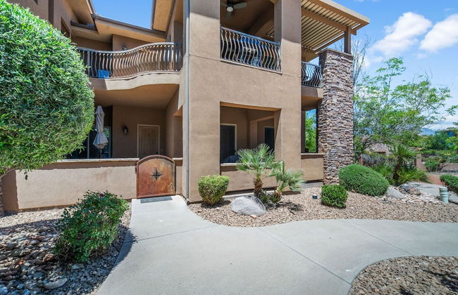 Poolside Retreat Directly Across From Pool! - Foto 47