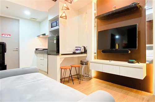 Photo 3 - Cozy And Homey Studio At Vasanta Innopark Apartment