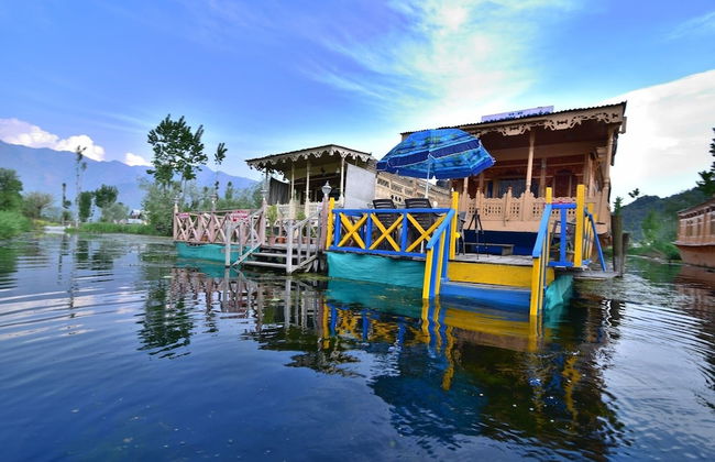 Golden Hopes Group of Houseboats - Photo 17