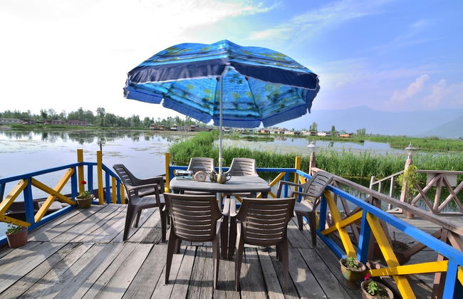 Golden Hopes Group of Houseboats - Photo 16