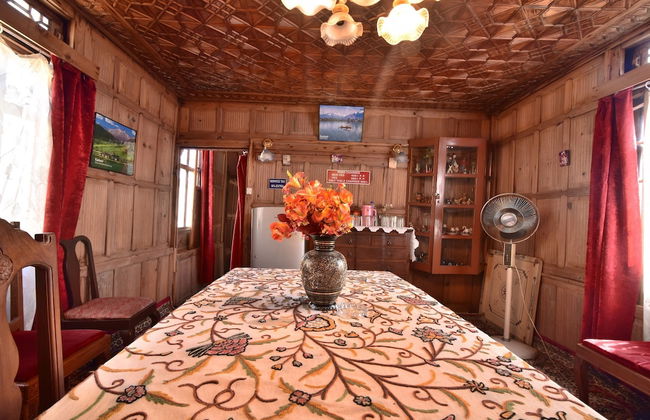 Golden Hopes Group of Houseboats - Photo 14
