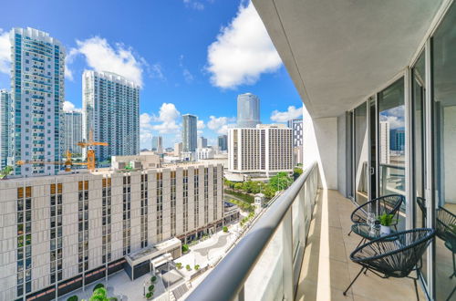 Photo 14 - Amazing Condo at Icon Brickell With Pool