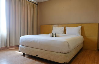 Photo 1 - Modern Studio At Apartment Grand Setiabudi