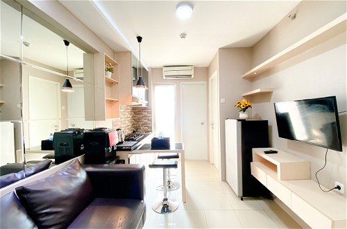Photo 17 - Great Deal And Comfy 2Br At Bassura City Apartment