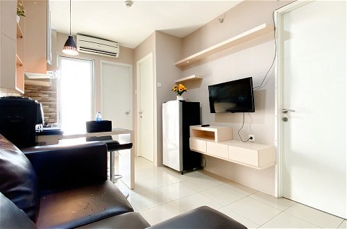Photo 16 - Great Deal And Comfy 2Br At Bassura City Apartment