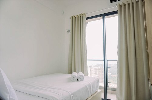 Foto 7 - Cozy And Best Choice Studio Sky House Bsd Apartment