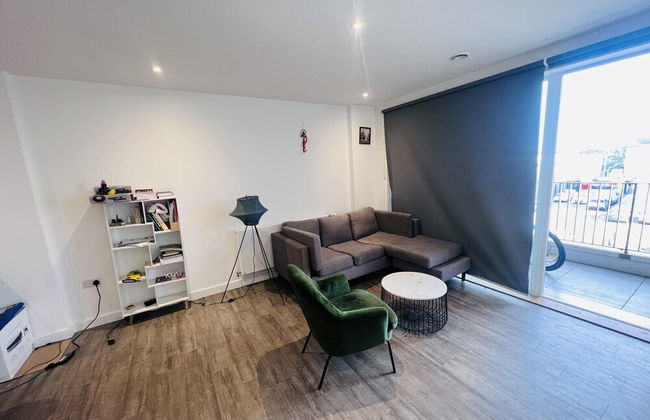Lovely 1-bedroom With Private Balcony Near Barking - Foto 6