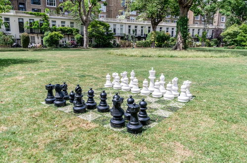 Photo 17 - Canal Crescent Charm Flat With Stunning Views, Little Venice