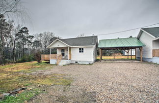 Foto 2 - Royal Cabin w/ Fire Pit & Wraparound Deck