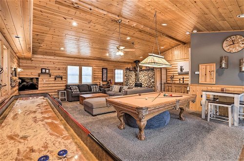 Photo 6 - Bright Big Bear Cabin w/ Hot Tub + Game Room
