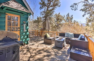 Photo 1 - Bright Big Bear Cabin w/ Hot Tub + Game Room