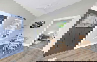Photo 2 - The Grove E With Hot Tub & King Bed - 2 Blks to Main
