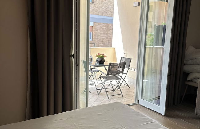 NLM Boutique Suites - Photo 17