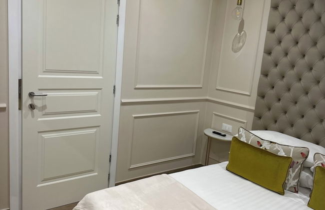 NLM Boutique Suites - Photo 11