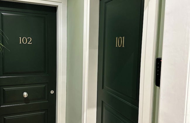 NLM Boutique Suites - Photo 19