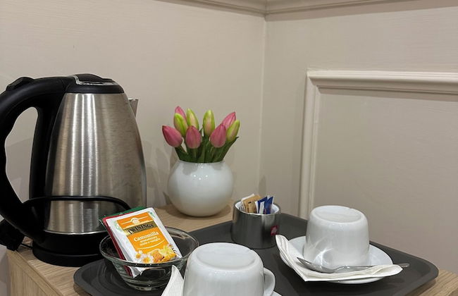 NLM Boutique Suites - Photo 7