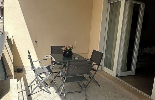 NLM Boutique Suites - Photo 16