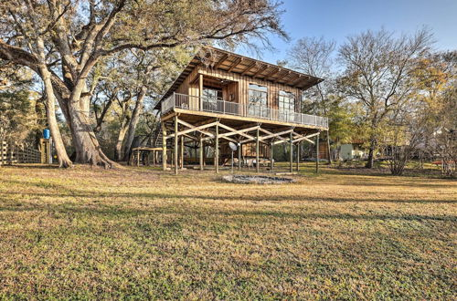 Photo 1 - Renovated Fort White Retreat w/ River Access