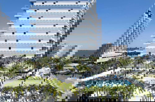 Foto 48 - Sapphire Suite Beachfront, Gym + Pool!