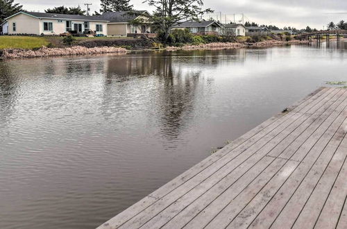 Photo 16 - Dog-friendly Canalfront Condo in Ocean Shores