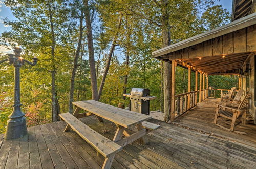 Photo 21 - Historic Cabin w/ Stunning Kentucky Lake View