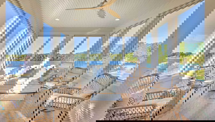 Foto 1 - Luxurious Waterfront Oasis on Tims Ford Lake