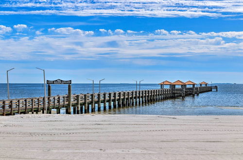 Photo 22 - Beachside Getaway - Walk to Gulf, Pier & Casino