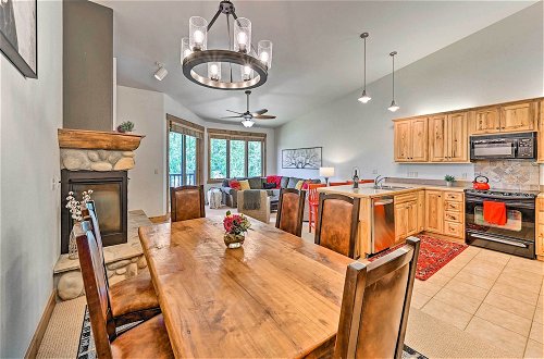 Photo 13 - Gorgeous Steamboat Townhome: Shuttle to Ski Resort