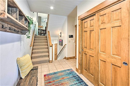 Photo 32 - Gorgeous Steamboat Townhome: Shuttle to Ski Resort