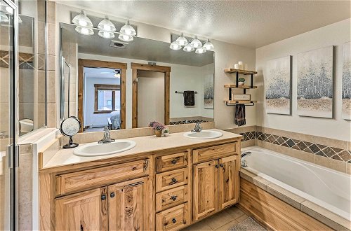 Photo 14 - Gorgeous Steamboat Townhome: Shuttle to Ski Resort