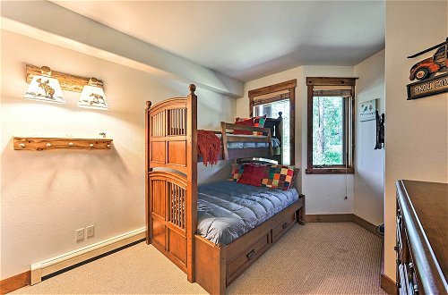 Photo 19 - Gorgeous Steamboat Townhome: Shuttle to Ski Resort