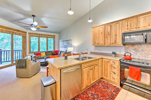 Photo 22 - Gorgeous Steamboat Townhome: Shuttle to Ski Resort