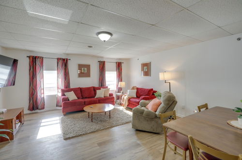 Photo 19 - Bright Yankton Apartment Near Meridian Bridge