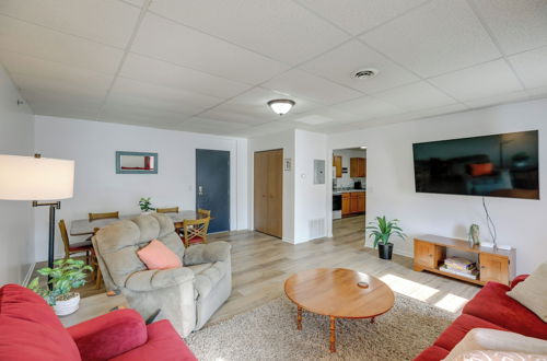 Photo 18 - Bright Yankton Apartment Near Meridian Bridge