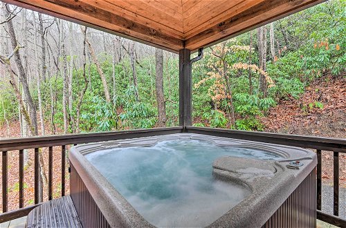 Foto 34 - 'wildflower' Luxury Cabin w/ Hot Tub & Views