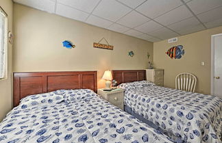 Foto 3 - Condo w/ Pool Access on Wildwood Crest Beach