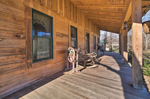 Photo 10 - Quiet Hollister Cabin: Walk to Lake Taneycomo