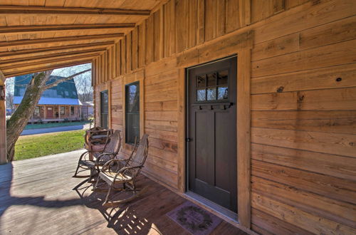 Photo 8 - Quiet Hollister Cabin: Walk to Lake Taneycomo