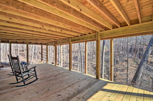 Photo 5 - Lake Hartwell Area Cabin w/ Community Pool Access