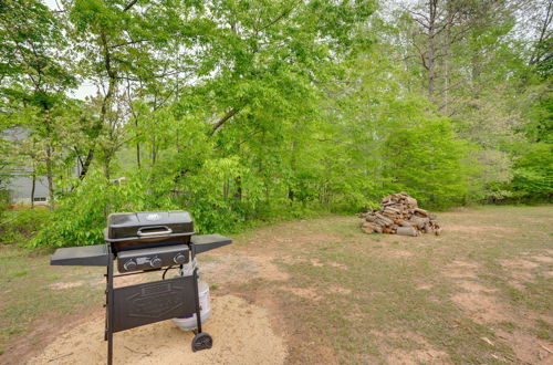 Foto 19 - Mineral Getaway w/ Grill, Fire Pits + Boat Docks