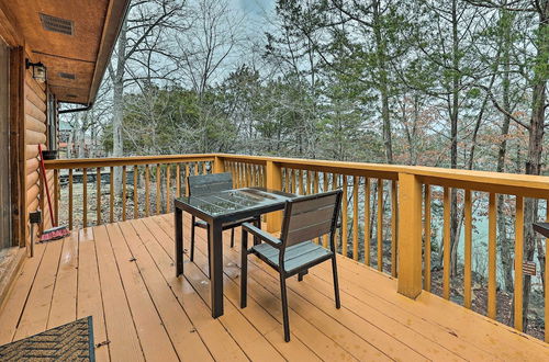 Foto 12 - Cozy Table Rock Lake Vacation Rental w/ Deck