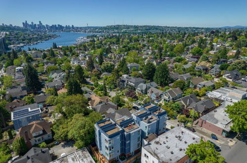 Photo 30 - Rooftop Patio With Waterview Private Garden Grill 3BR 3BA