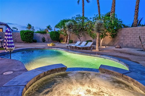 Foto 39 - Luxury Resort Style Living w/ Pool & Jacuzzi
