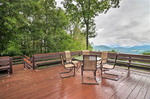 Photo 11 - Cozy Cullowhee Cabin With Breathtaking Views