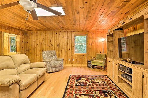 Photo 4 - Cozy Cullowhee Cabin With Breathtaking Views