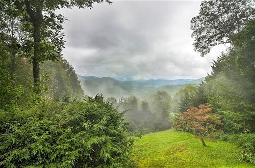 Photo 18 - Cozy Cullowhee Cabin With Breathtaking Views