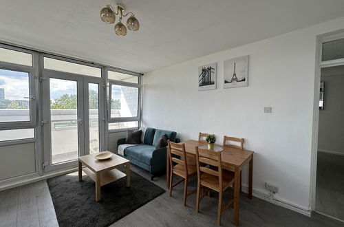 Photo 1 - Lovely 3-bed Apartment in London