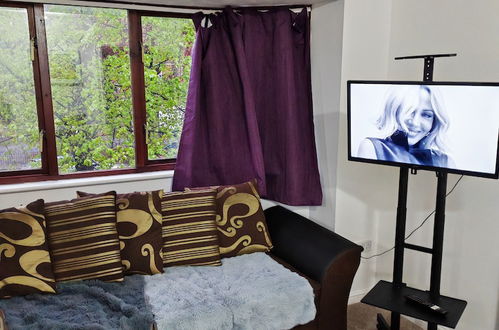 Photo 26 - Spacious 1-bed Apartment in Croydon-free Parking