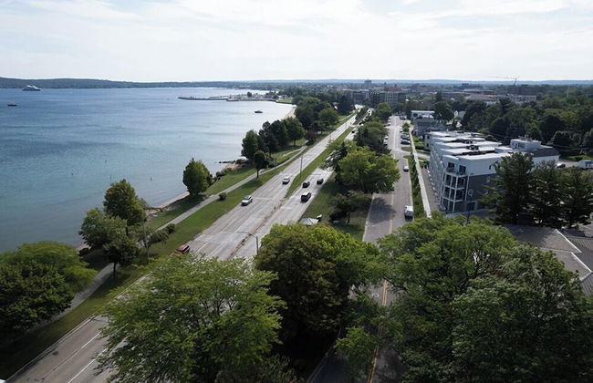 539 Bay St. Lake View Condo Unit 203E - Foto 24